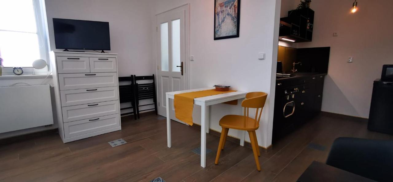 Apartmán Augustin Jičín Exterior foto